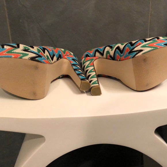 Platform Pumps - Picture 4 of 5